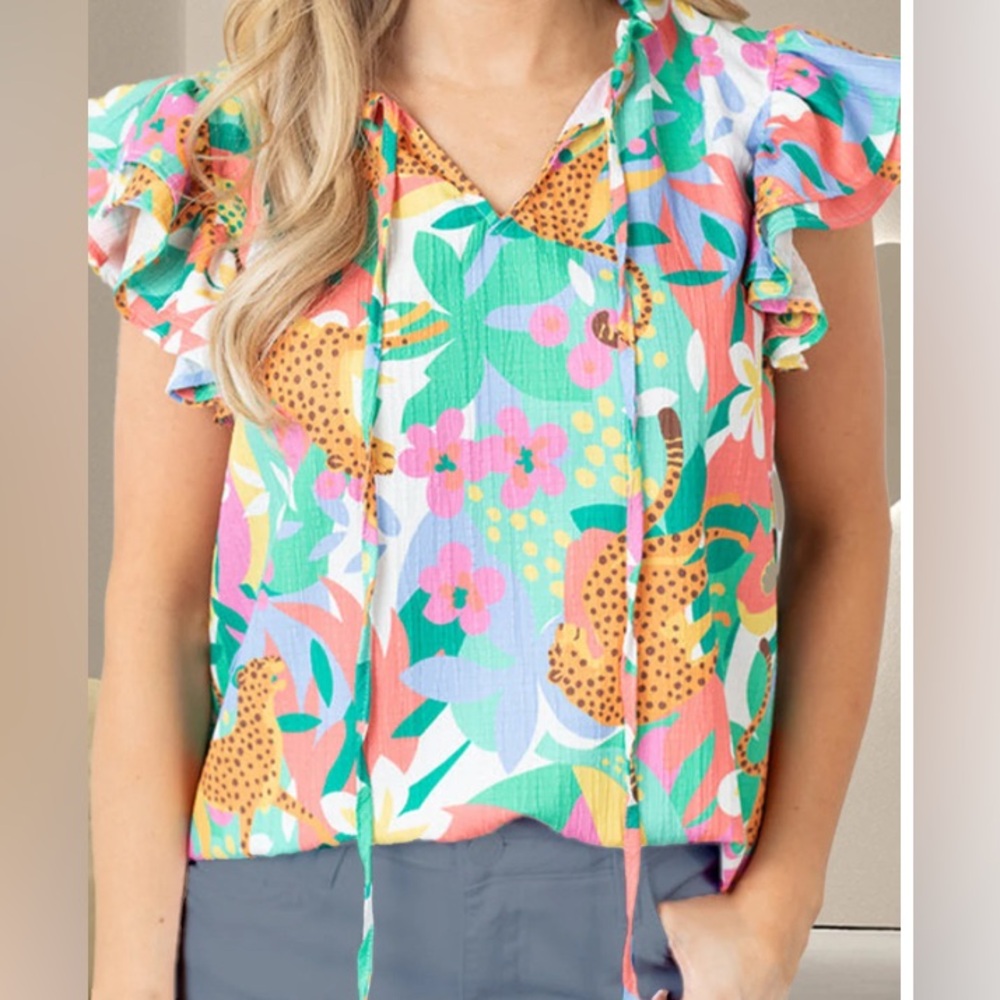 Floral Ruffle Sleeve Top size large